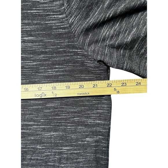 Under Armour Hoodie Shirt Men XL Gray Black Short Sleeve Fitted Lightweight - Picture 6 of 7